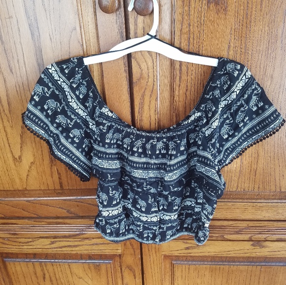 H&M Coachella Elephant Top - Picture 1 of 3